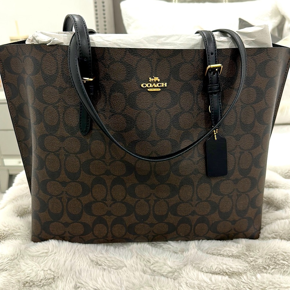 Brand new Coach Bag Tote has never been used!